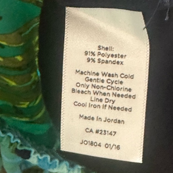 Talbots Tropical Floral Print Pants Size M Petite - Picture 3 of 3